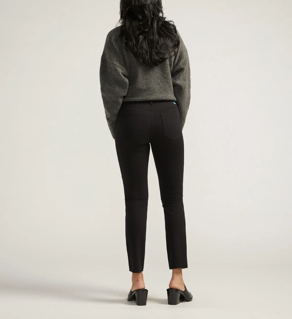 Cassie Mid Rise Slim Fit Pant