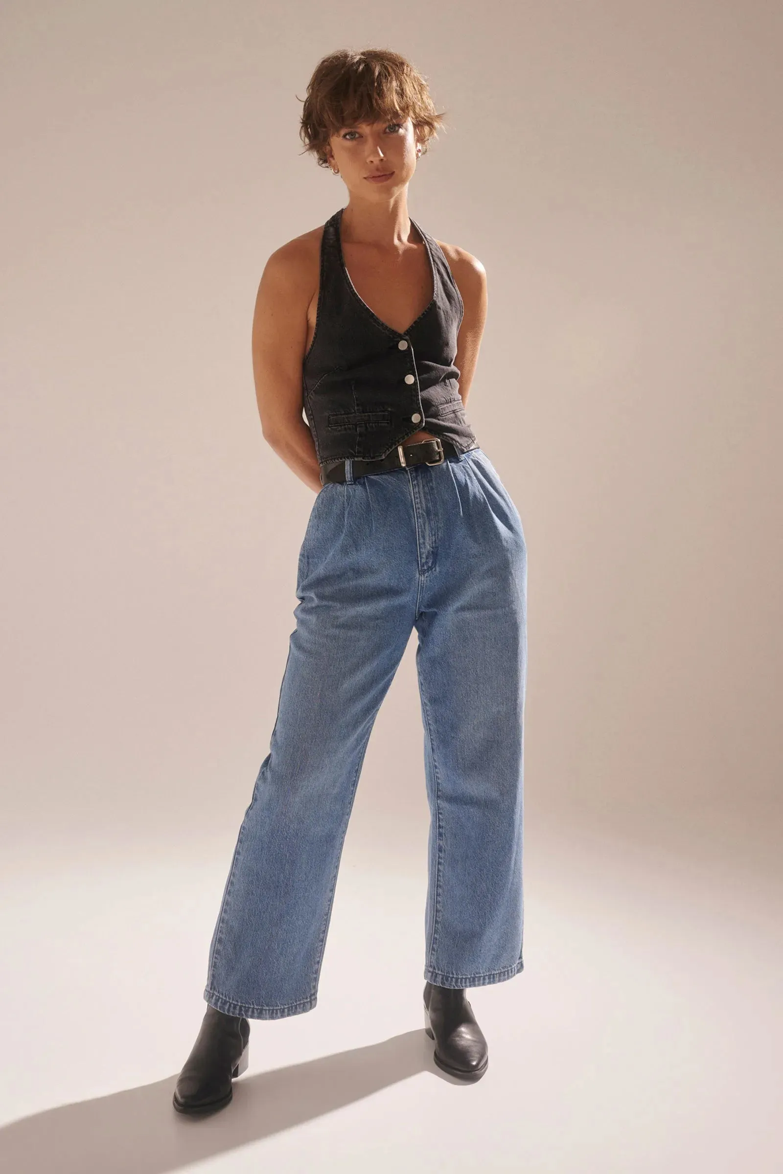 Chloe Pleated Jean in Azure