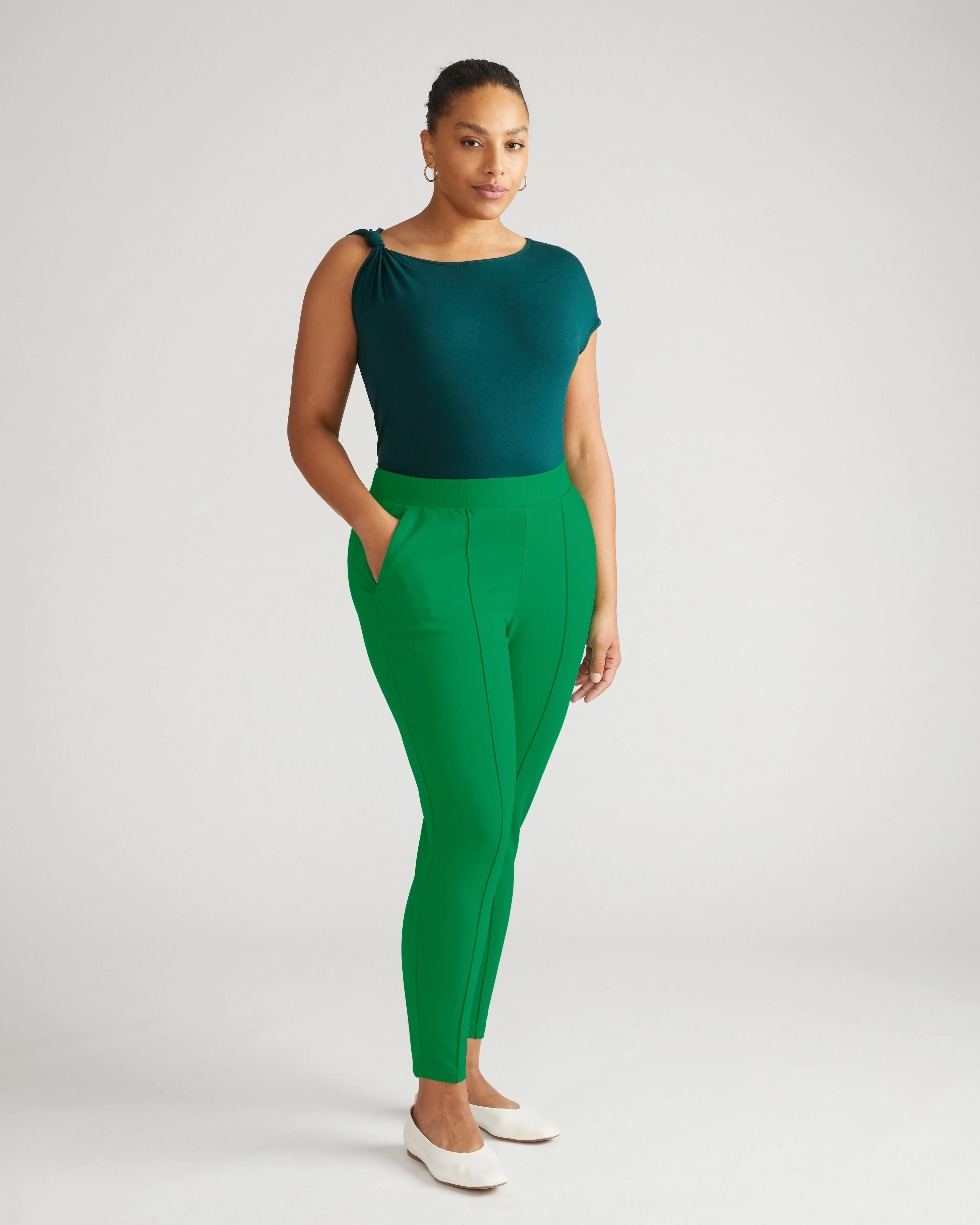 Minimalist Moro Pintuck Pocket Ponte Pants - Vivid Green