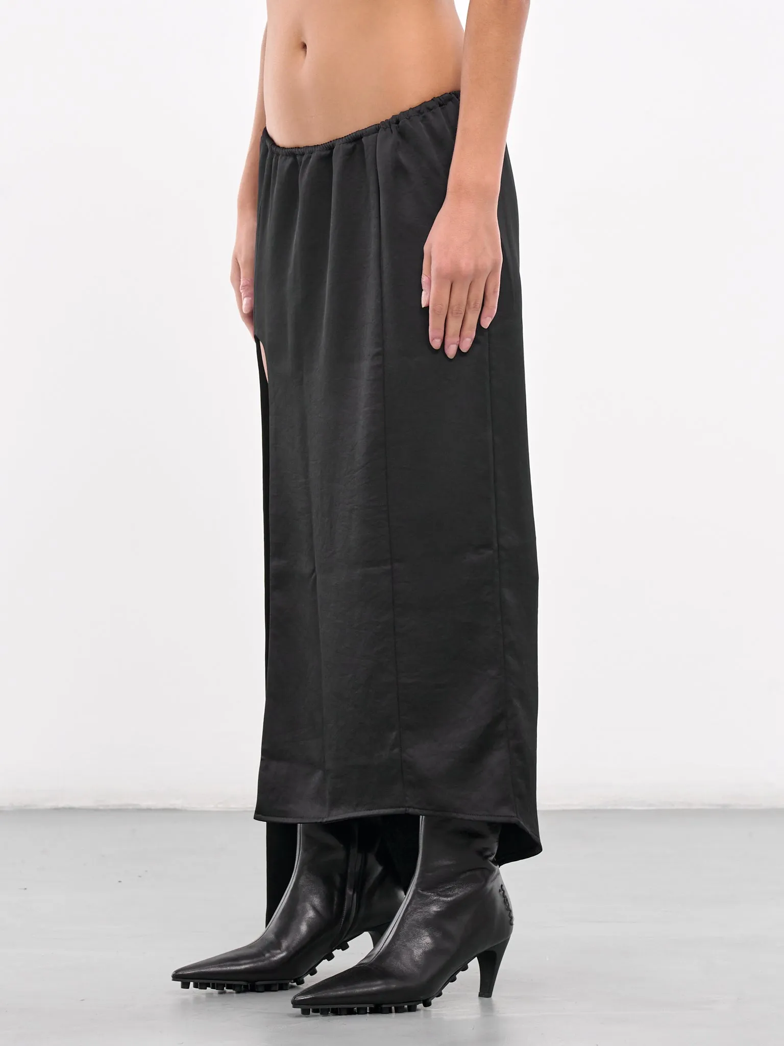 Oval Slit Skirt (EV026YR004-ONYX)