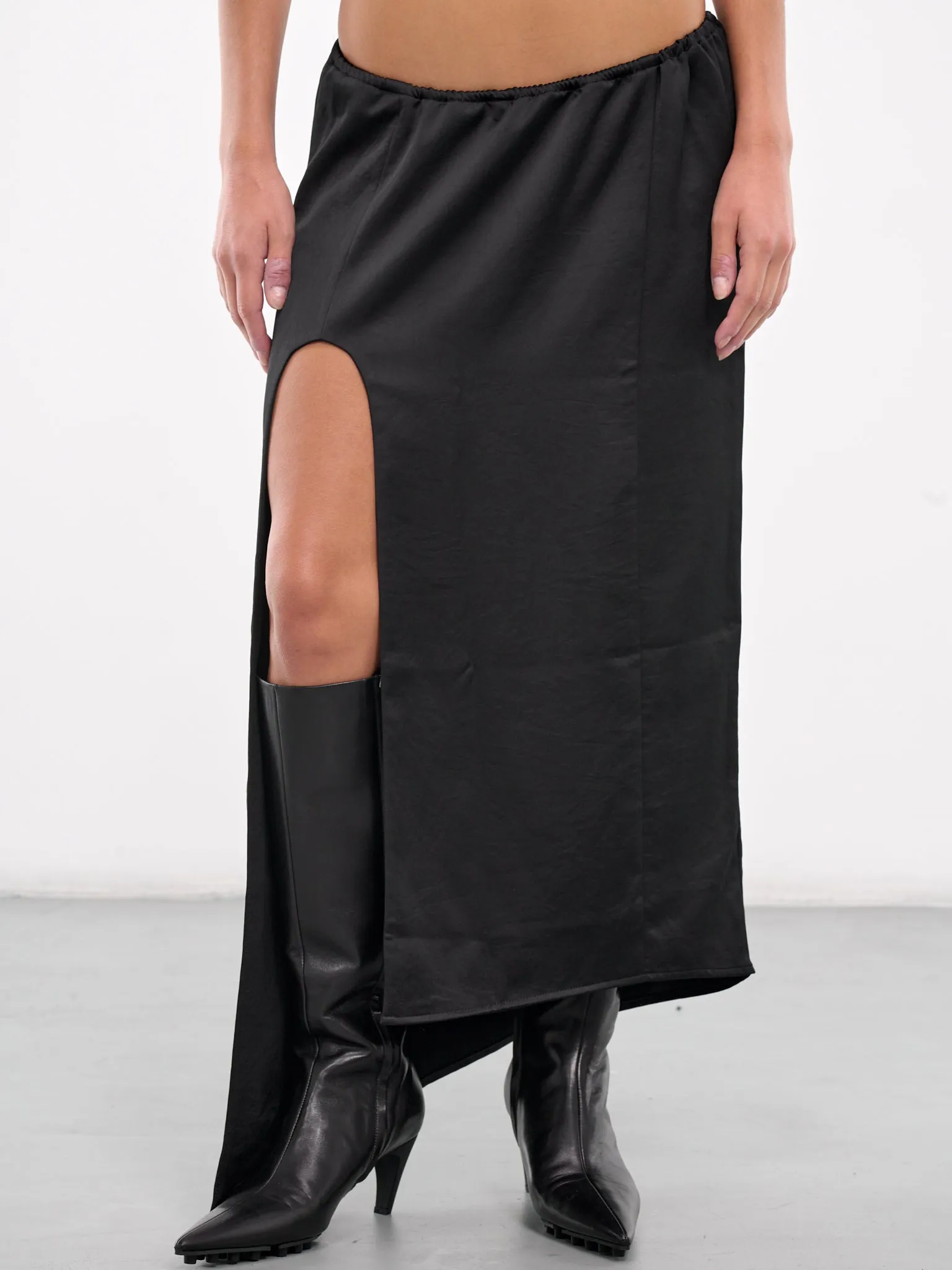 Oval Slit Skirt (EV026YR004-ONYX)